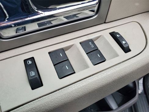 Used 2009 Ford F150 4x4 SuperCrew image 9