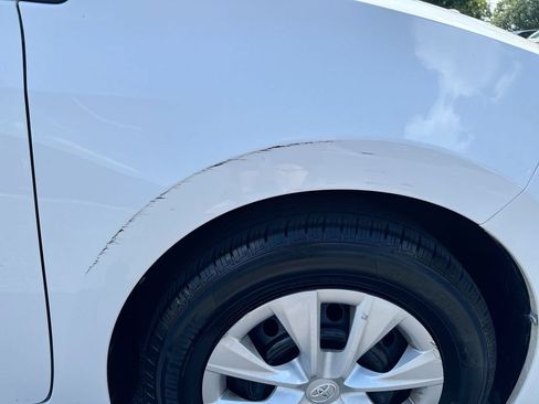 Used 2015 Toyota Corolla L FWD image 29