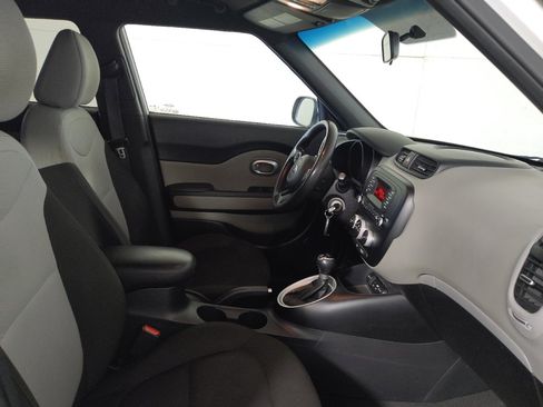 Used 2016 Kia Soul FWD image 21