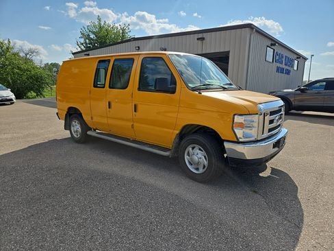 Used 2012 Ford E-250 and Econoline 250 w/ PWR Group RWD image 7