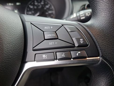 Certified 2024 Nissan Kicks SV image 21