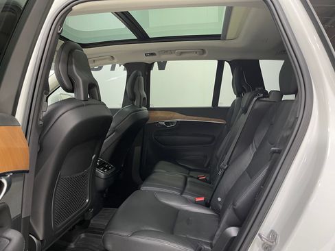 Used 2021 Volvo XC90 T6 Momentum w/ Advanced Package AWD/4WD image 30
