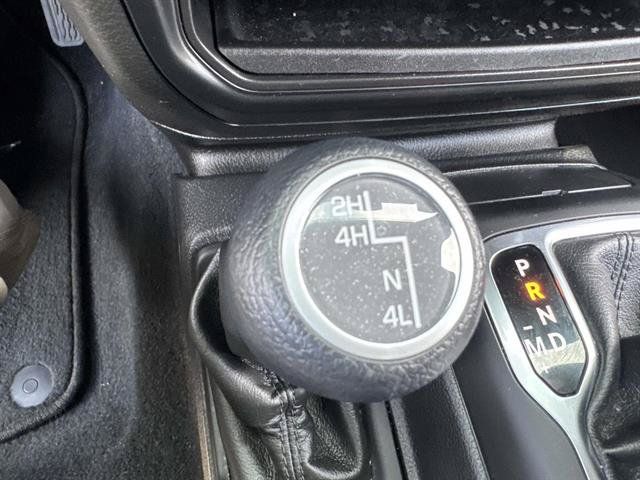 Used 2024 Jeep Wrangler Unlimited Sport AWD/4WD image 21