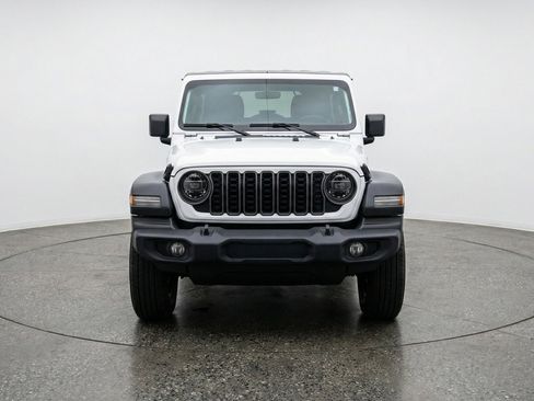 Used 2025 Jeep Wrangler Unlimited Sport AWD/4WD image 2