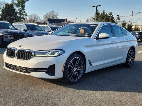 Certified 2023 BMW 540i xDrive w/ Premium Package image 3