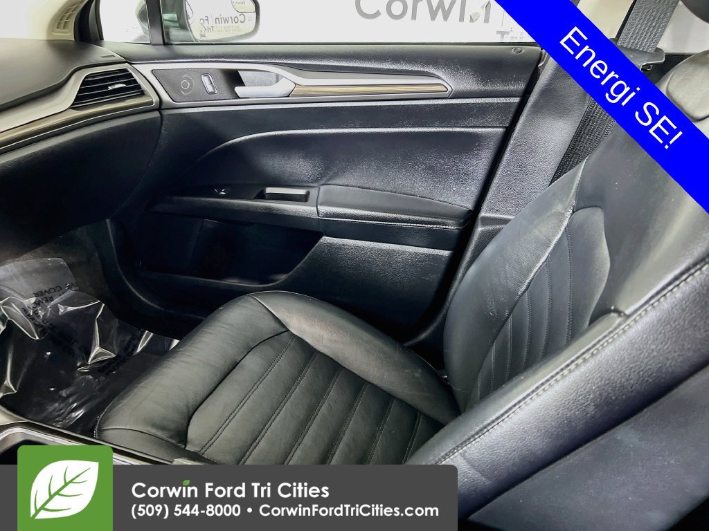 Used 2018 Ford Fusion Energi SE FWD image 27
