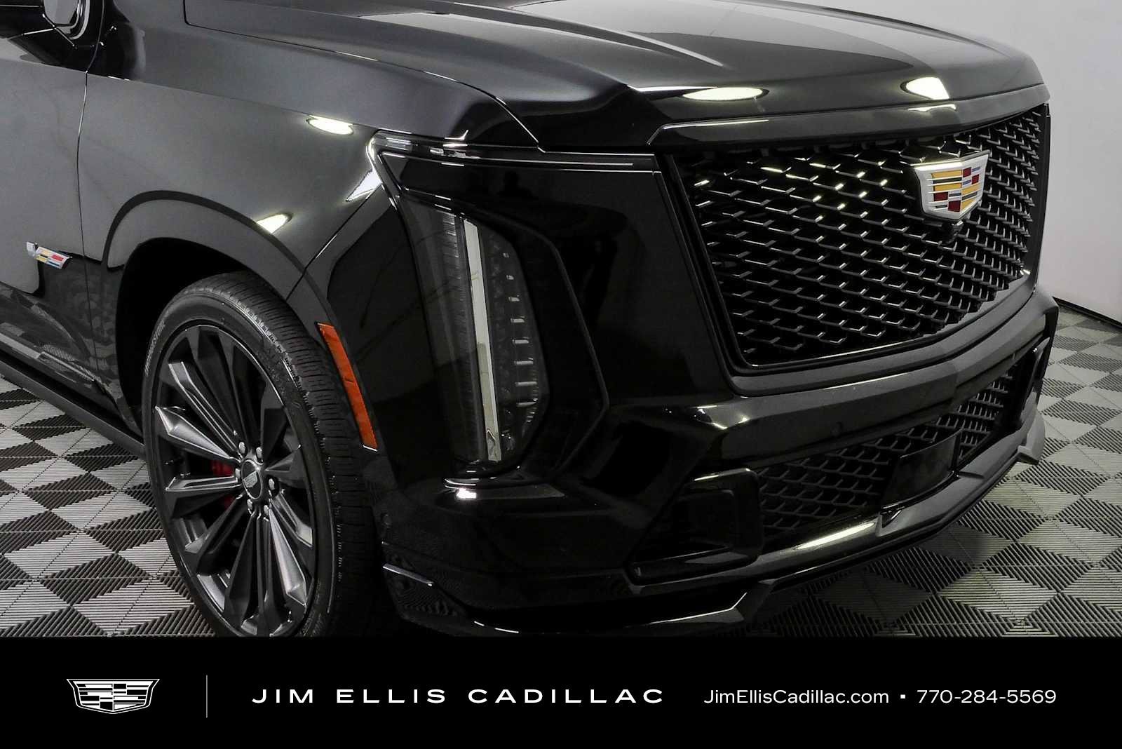 Certified 2025 Cadillac Escalade V AWD/4WD image 41