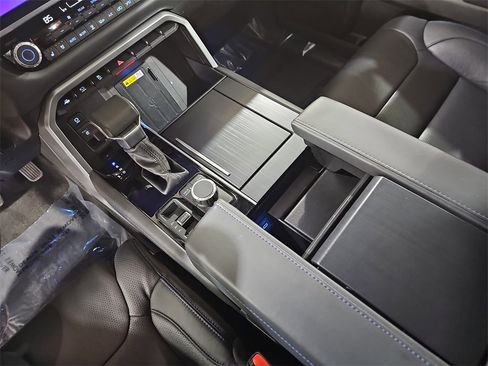 Used 2024 Toyota Sequoia SR5 image 27