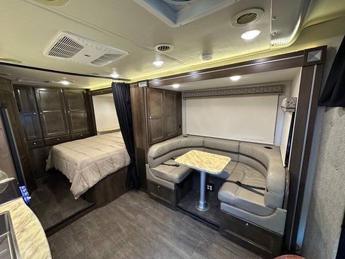 Used 2017 Mercedes-Benz Sprinter 3500 image 30