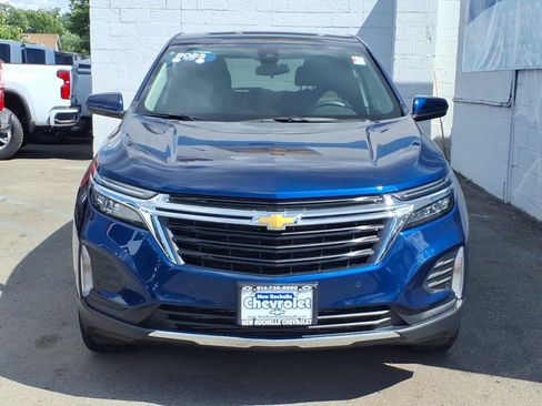 Used 2023 Chevrolet Equinox LT AWD/4WD image 2