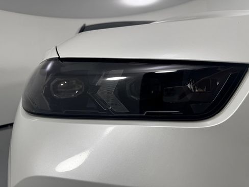 Used 2026 BMW X5 xDrive40i w/ Executive Package AWD/4WD image 8