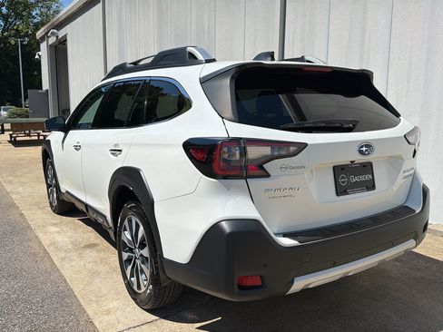 Used 2024 Subaru Outback Touring XT AWD/4WD image 5