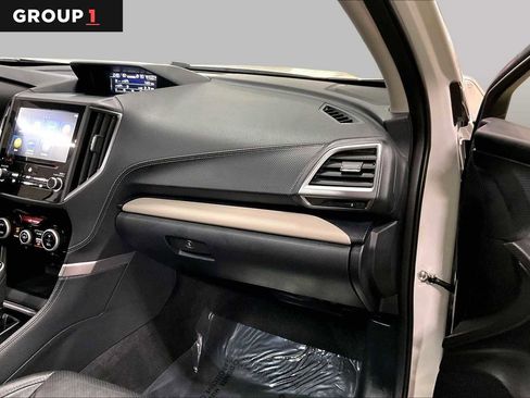 Used 2023 Subaru Forester Limited AWD/4WD image 19