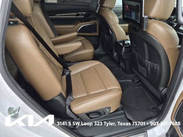 Certified 2022 Kia Telluride SX w/ SX Prestige Package AWD/4WD image 15