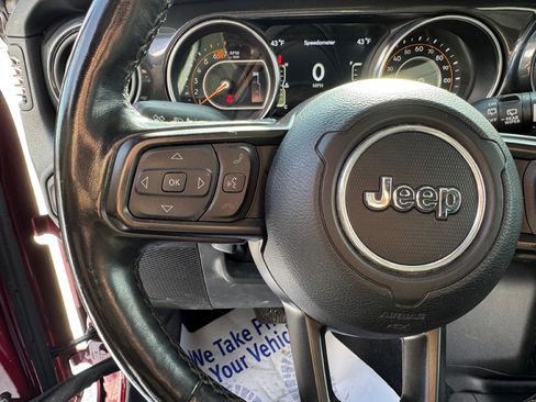 Used 2022 Jeep Wrangler Unlimited Sport image 23