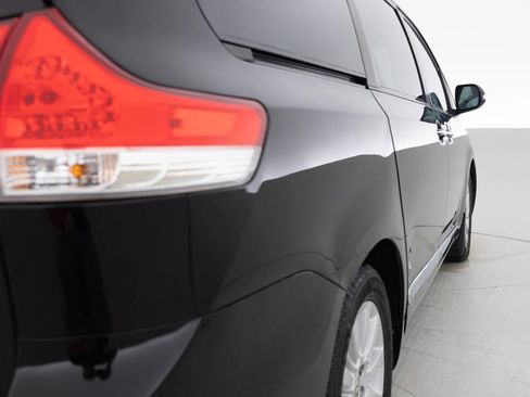 Used 2014 Toyota Sienna Limited w/ Limited Premium Package image 14