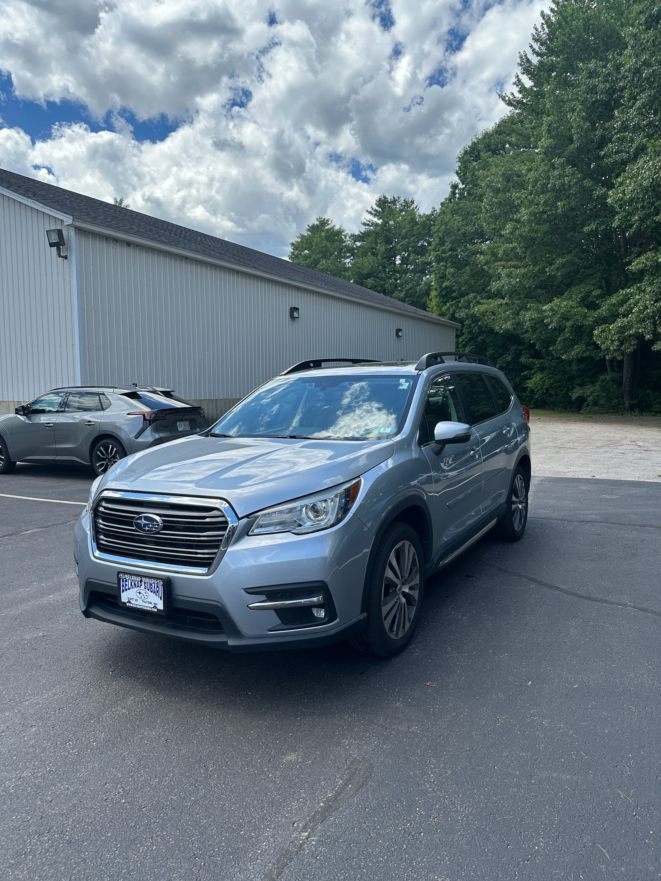 Used 2020 Subaru Ascent Limited w/ Technology Package AWD/4WD image 1