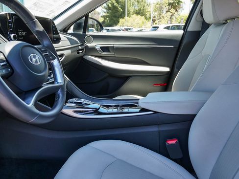 Certified 2023 Hyundai Sonata SEL w/ Convenience Package FWD image 18