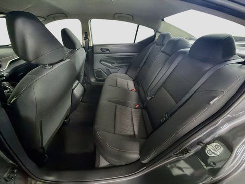 Used 2025 Nissan Altima 2.5 SV FWD image 26