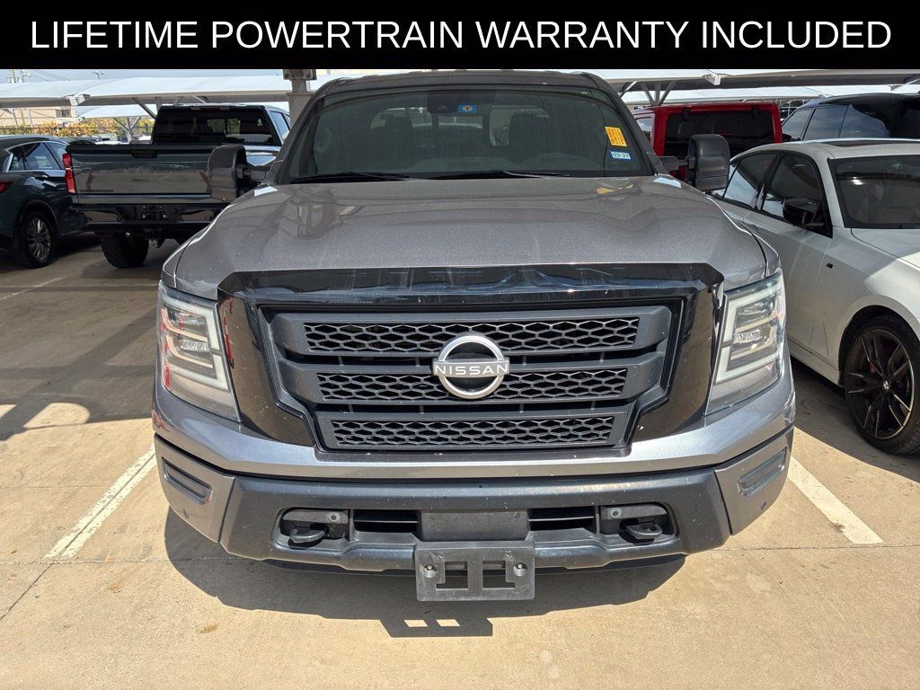 Used 2023 Nissan Titan SV w/ SV Convenience Package RWD image 2