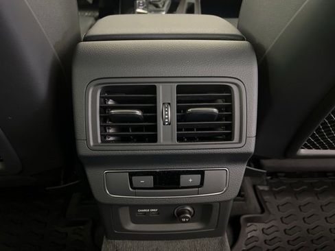 Used 2023 Audi Q5 2.0T Premium Plus w/ Premium Plus Package image 16