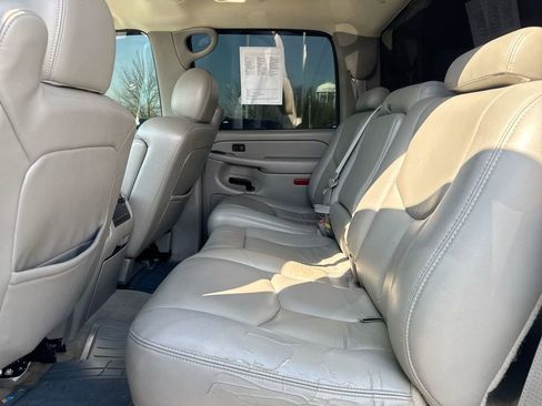 Used 2004 Chevrolet Silverado 2500 LT w/ Skid Plate Package image 22