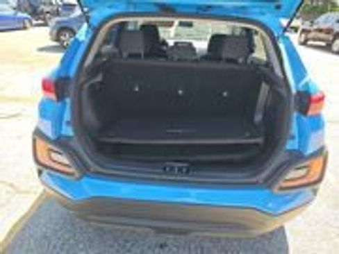 Used 2021 Hyundai Kona SEL w/ Cargo Package image 5