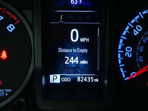 Used 2023 Toyota Tacoma SR w/ SR Convenience Package image 22