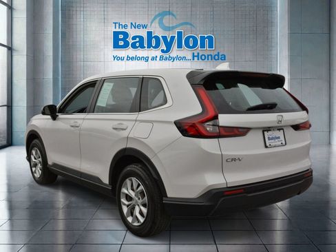 Used 2024 Honda CR-V LX image 3