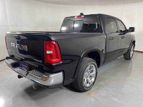 New 2025 RAM 1500 Big Horn AWD/4WD image 8