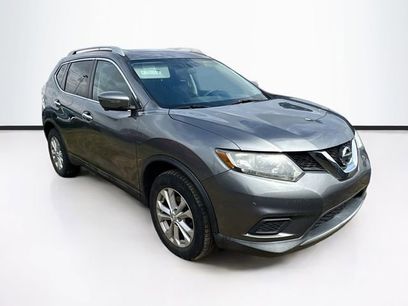 Used 2016 Nissan Rogue SV w/ SV Premium Package