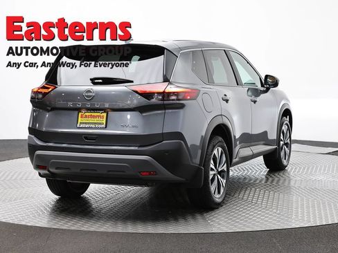 Used 2023 Nissan Rogue SV AWD/4WD image 5