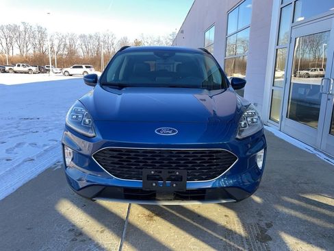 Used 2022 Ford Escape Titanium image 3