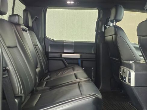 Used 2020 Ford F150 Lariat image 13