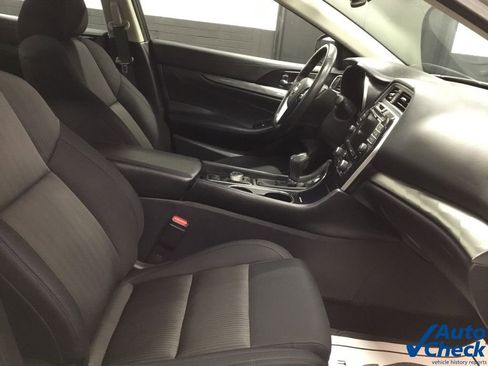 Used 2019 Nissan Maxima 3.5 S w/ Floor Mat Group image 33