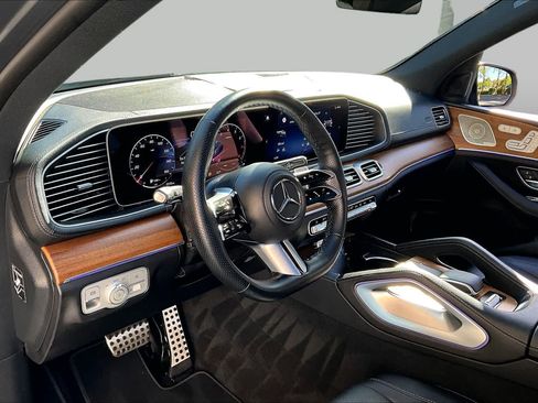 Used 2024 Mercedes-Benz GLS 450 4MATIC w/ AMG Line Exterior image 18
