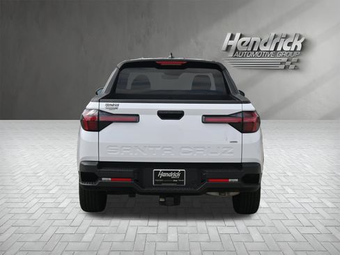 Used 2022 Hyundai Santa Cruz SEL AWD/4WD image 9
