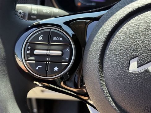 New 2025 Kia Soul EX image 28