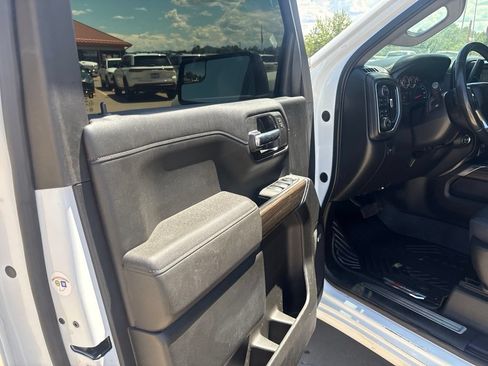 Used 2021 Chevrolet Silverado 1500 LT Trail Boss w/ Convenience Package II AWD/4WD image 17