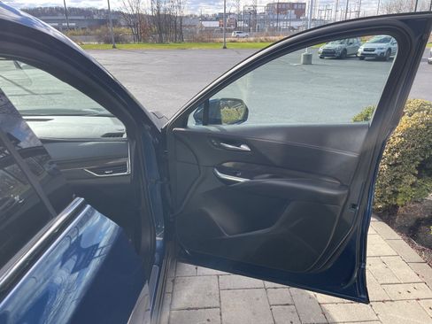 Used 2019 Cadillac XT4 Sport image 21