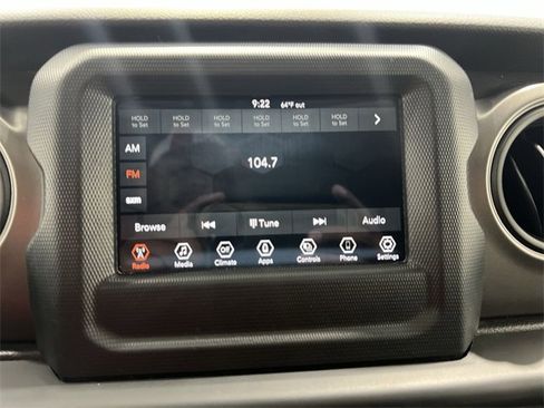 Used 2023 Jeep Wrangler Unlimited image 12