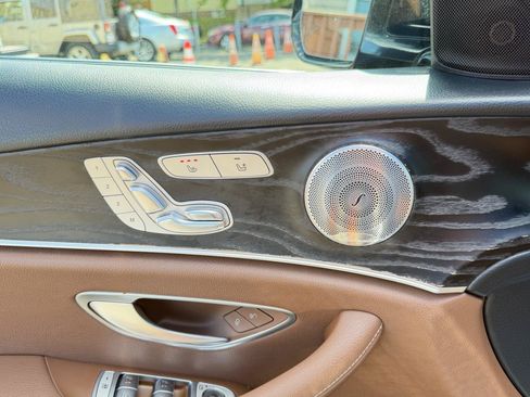 Used 2017 Mercedes-Benz E 300 4MATIC image 16