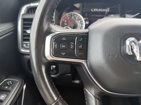 Used 2024 RAM 1500 Laramie AWD/4WD image 19