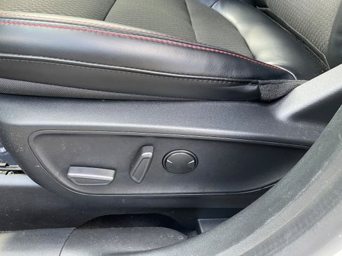 Used 2024 Ford Escape ST-Line w/ Tech Pack #1 FWD image 13