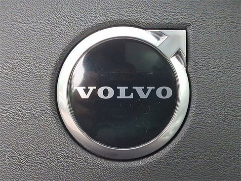 New 2026 Volvo XC90 B6 Ultra w/ Lounge Package image 12