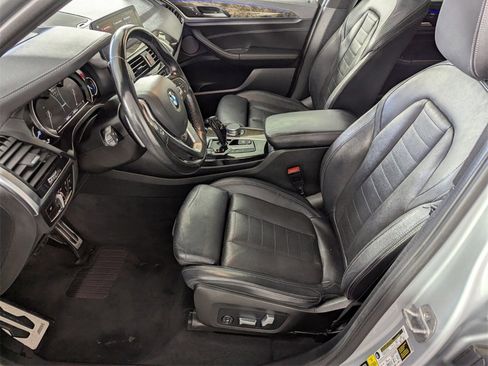 Used 2018 BMW X3 M40i image 10