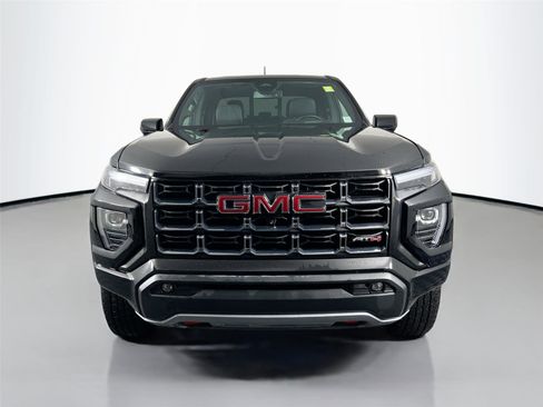 Used 2024 GMC Canyon AT4 w/ AT4 Premium Package image 9