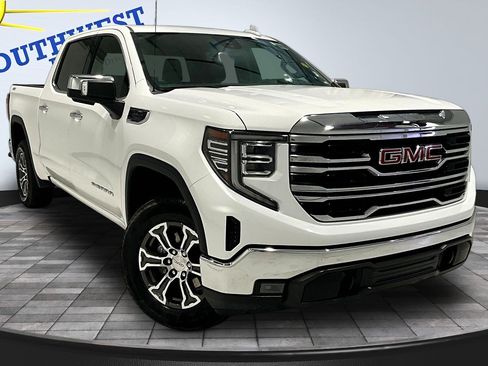 Used 2026 GMC Sierra 1500 SLT AWD/4WD image 3