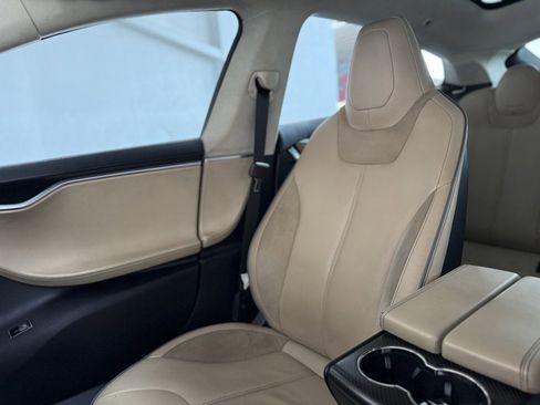 Used 2012 Tesla Model S Signature Performance image 39