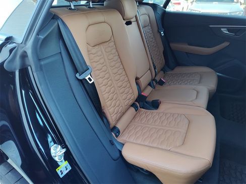 Used 2024 Audi RS Q8 4.0T w/ Black Optic Package image 36